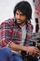 Mirchi Lanti Kurradu Stills